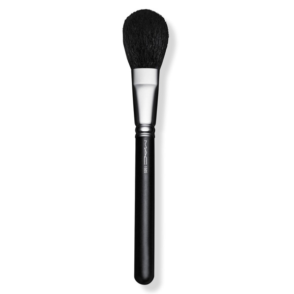 NEW MAC 150 Synthetic Large Powder Makeup Brush - Picture 3 of 3